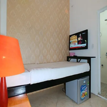 Mad Monkey Hanoi Hostel-2